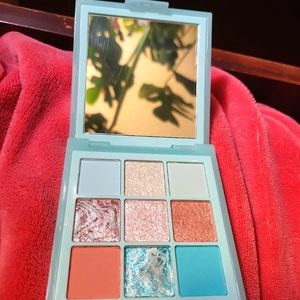 Huda Beauty Pastels Mint palette